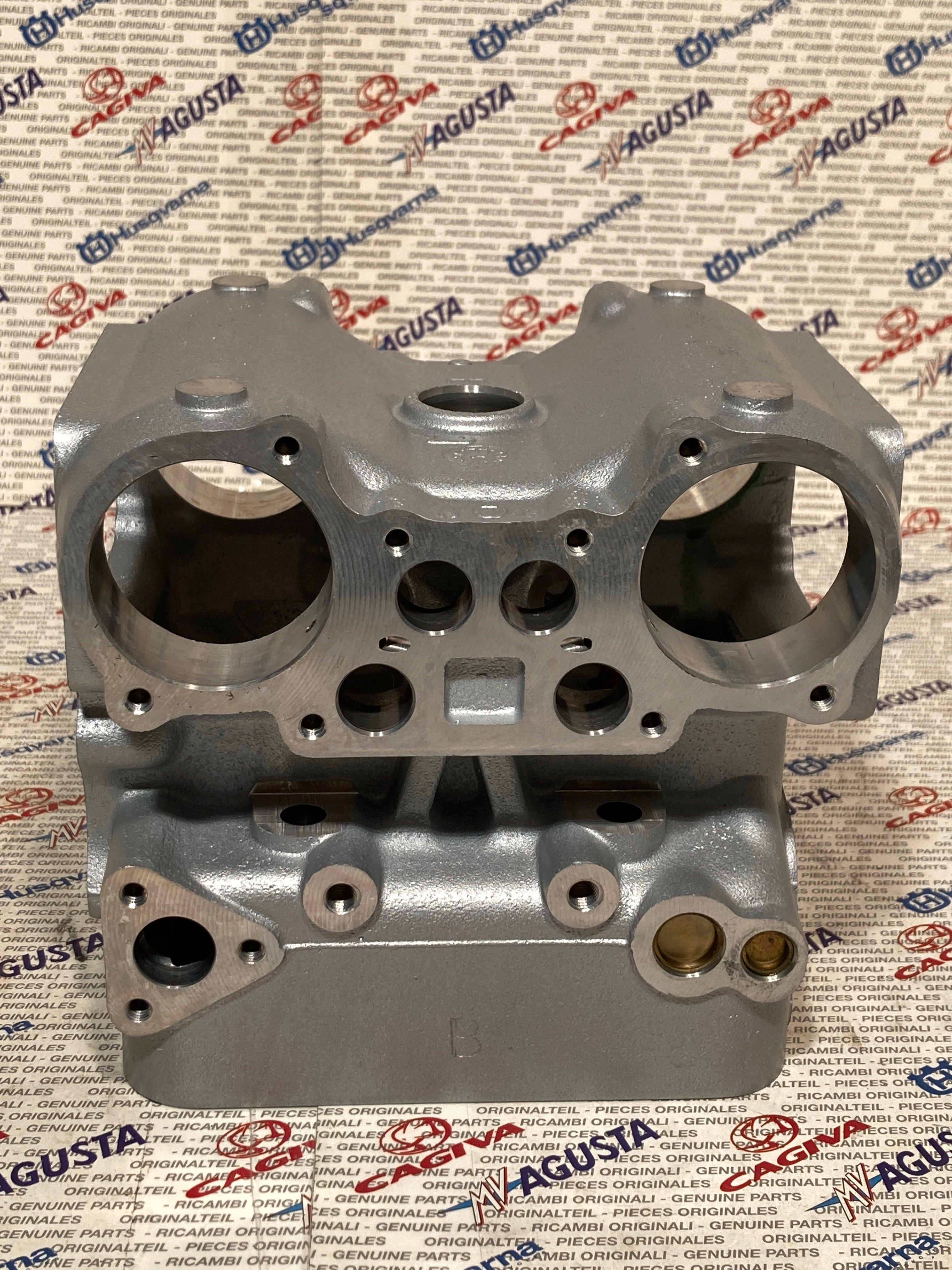 Ducati 748 Cylinder Head 30120601A Brand New In Factory Box OEM